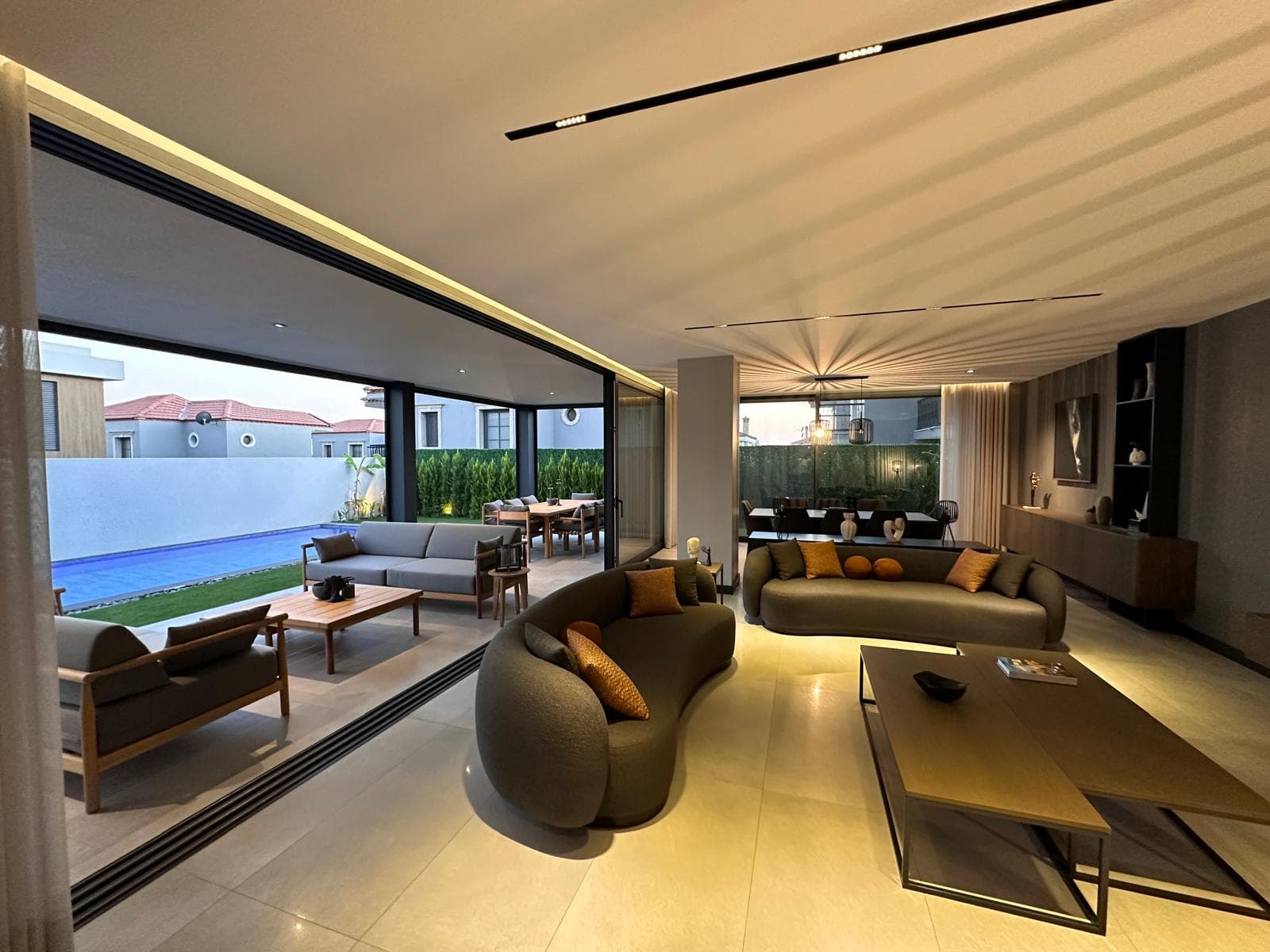 Modern Salon & Açık Plan